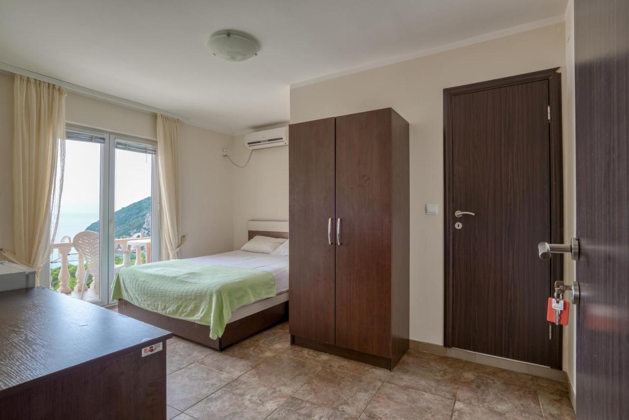 Apartmani Bronhi Sutomore Ngoại thất bức ảnh