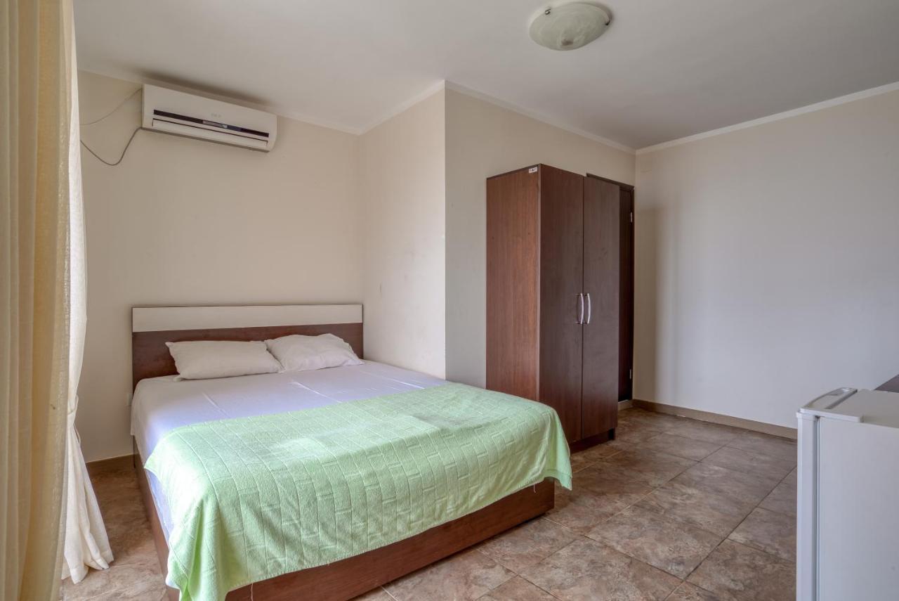Apartmani Bronhi Sutomore Ngoại thất bức ảnh
