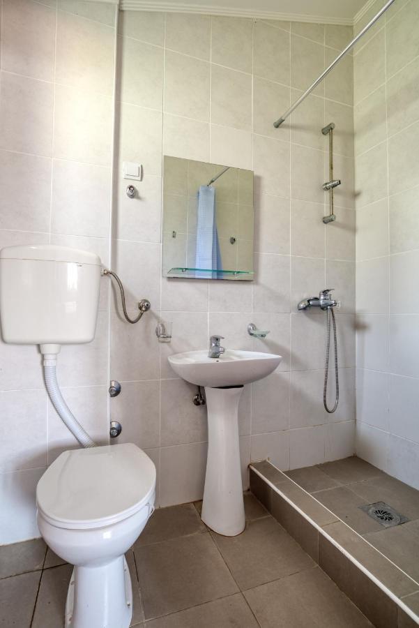 Apartmani Bronhi Sutomore Ngoại thất bức ảnh
